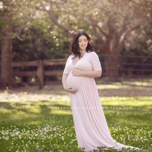 White Maternity Dresses - White Maternity Photoshoot Dresses – Mii-Estilo