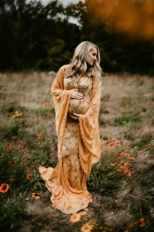harley-golden-lace-maternity-gown