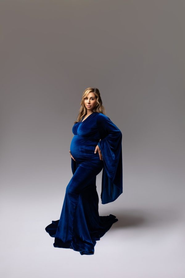 willa-velvet-maternity-gown